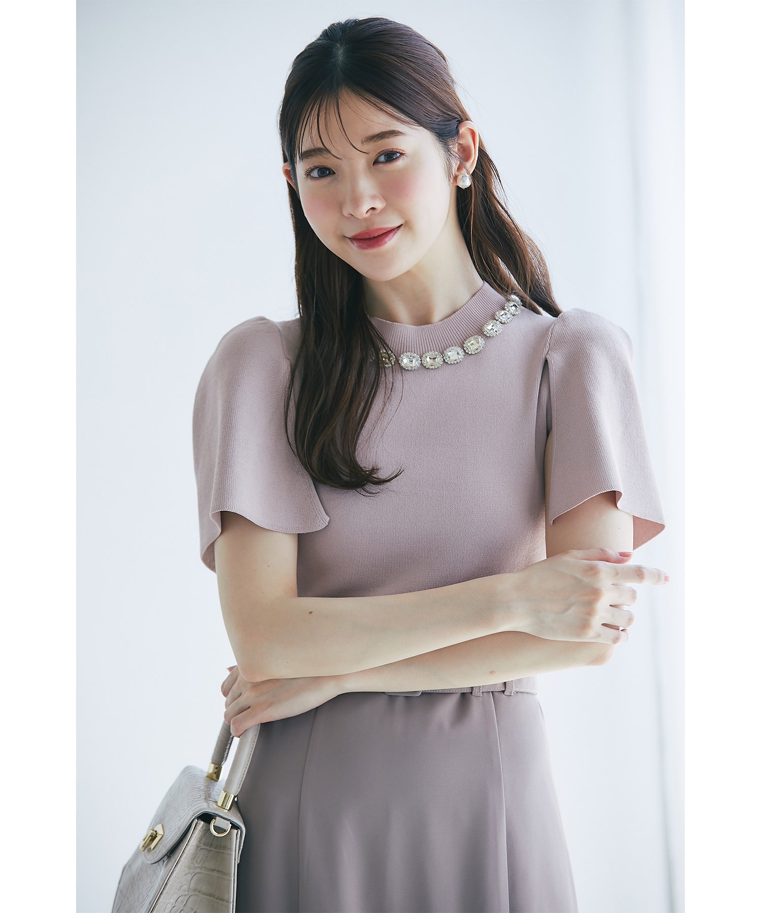 アクセサリー N tocco closet ネックビジュー付きケープライクニットプル