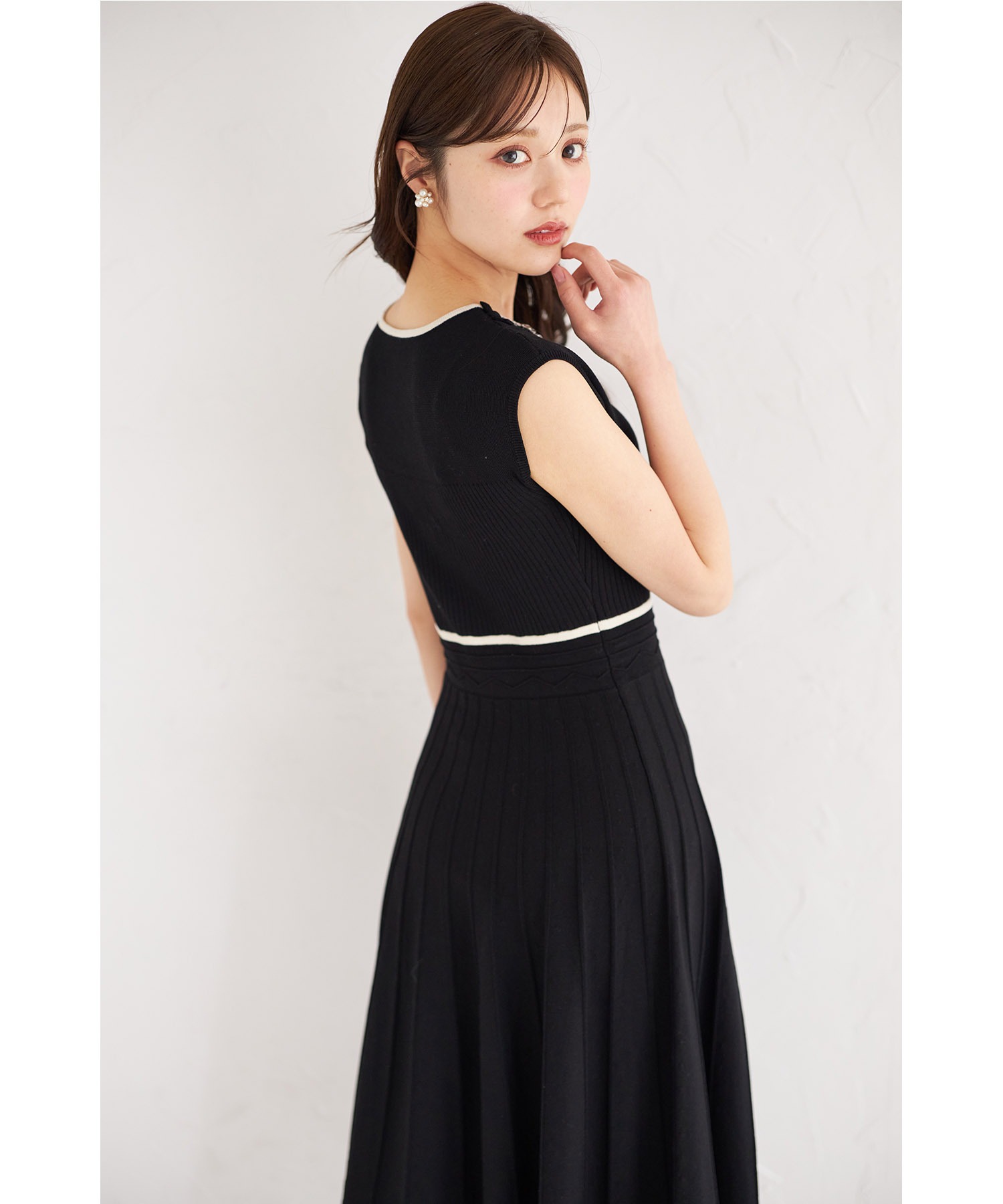 tocco closet リボン＆ビジュー付き配色ライン入りプリーツ