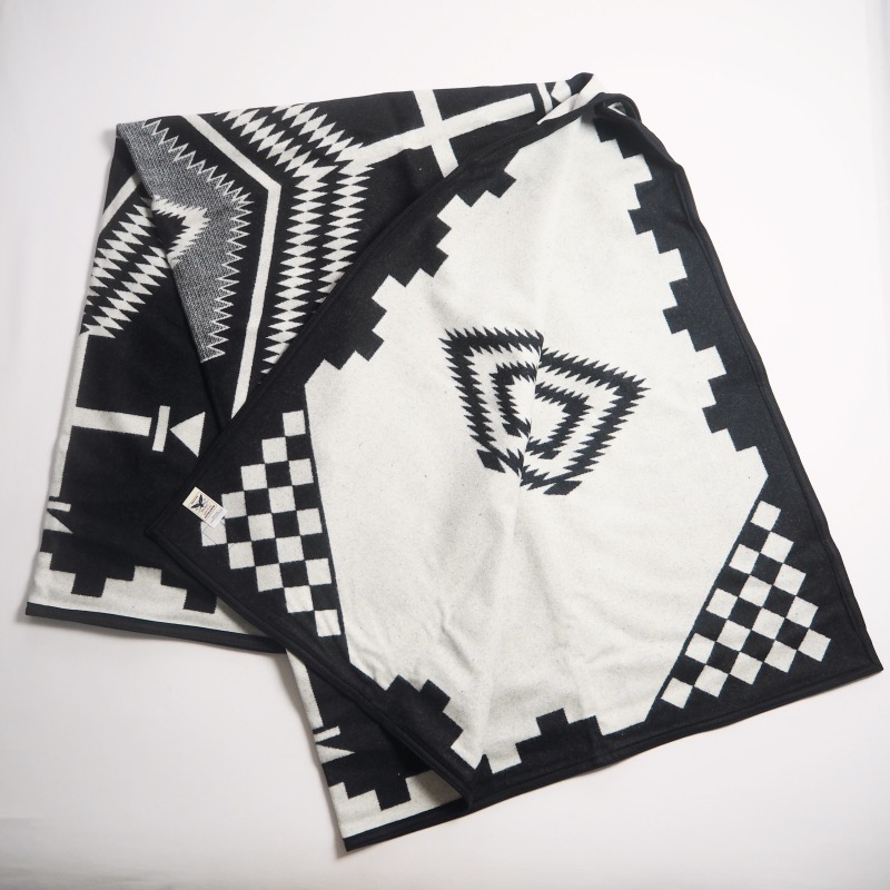 PENDLETON（ペンドルトン） 大判ブランケット LOS OJOS (162cmx203cm