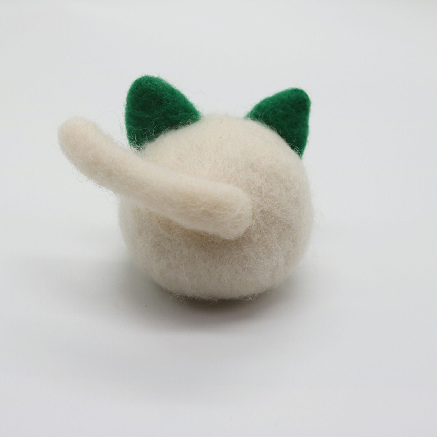 pochevert はっとりみどり 羊毛フェルト完成品 にゃんころシリーズ