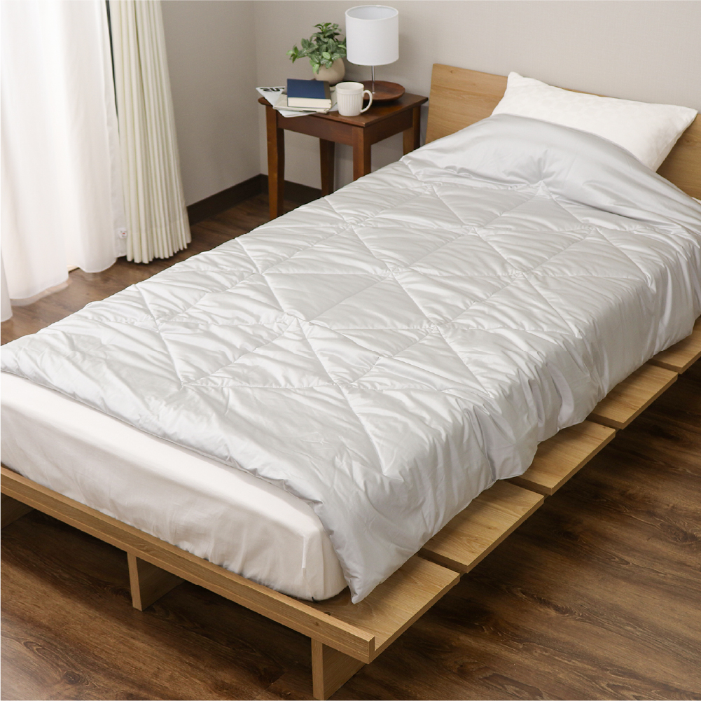 Ket Library シルク掛け布団 140x190cm　未使用品 艶めく 肌掛け布団 シルクライク 140×190cm シングルサイズ 洗える