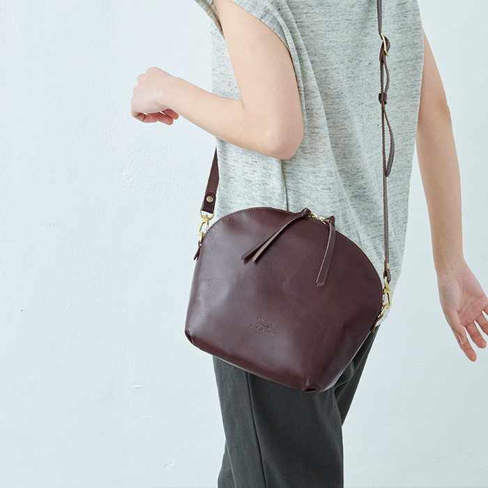 ショルダーバッグ レディース 斜めがけバッグ ポシェット TIDEWAY LIGHT LEATHER SHOULDER 日本製 |  | 02
