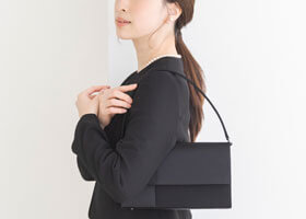 INDIVI（インディヴィ） ブラックバッグ フォーマル 黒 喪服 礼服 東京