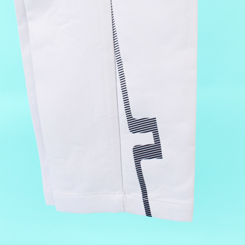 J.LINDEBERG - ジェイリンドバーグ パンツ NARROW FIT ロゴ ストレッチ 黒 32 新品未使用】J.LINDEBERG ストレッチパンツ 32×32 新タグ ジェイ