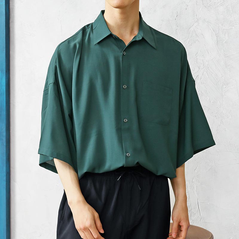 boohoo MAN★オーバーサイズ 半袖 ボタン留め ストライプ シャツ boohoo MAN☆半袖 ボタン留め カジュアル シャツ☆ストライプ柄