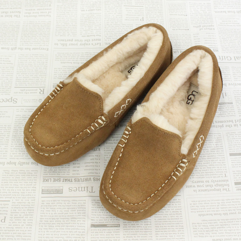 訳あり特価！UGG ベージュ モカシン スリッポン ドライビング 訳あり