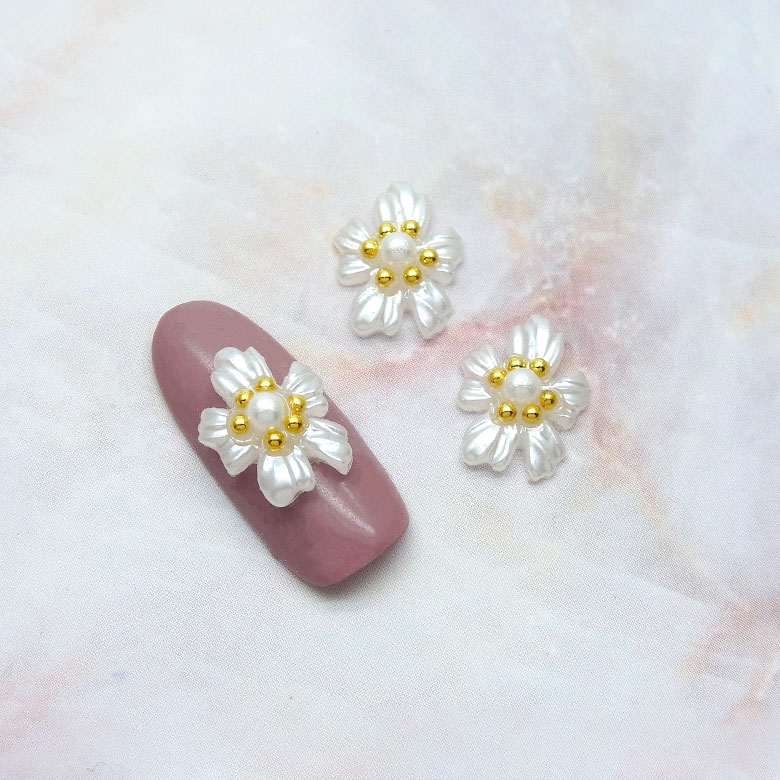 ネイル パーツ パール ホワイト フラワー 2個入り 29 : ココロネイル