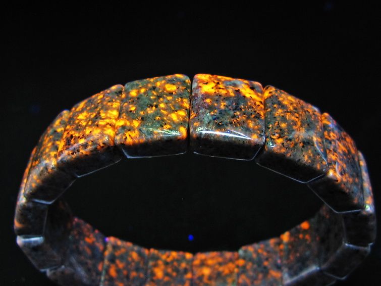 ユーパーライト  バングル 