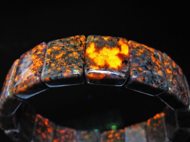 ユーパーライト  バングル 