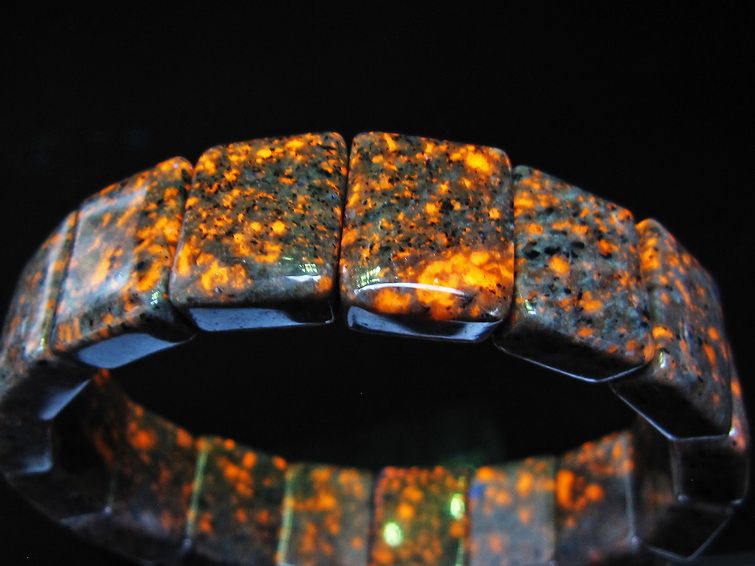 ユーパーライト  バングル 