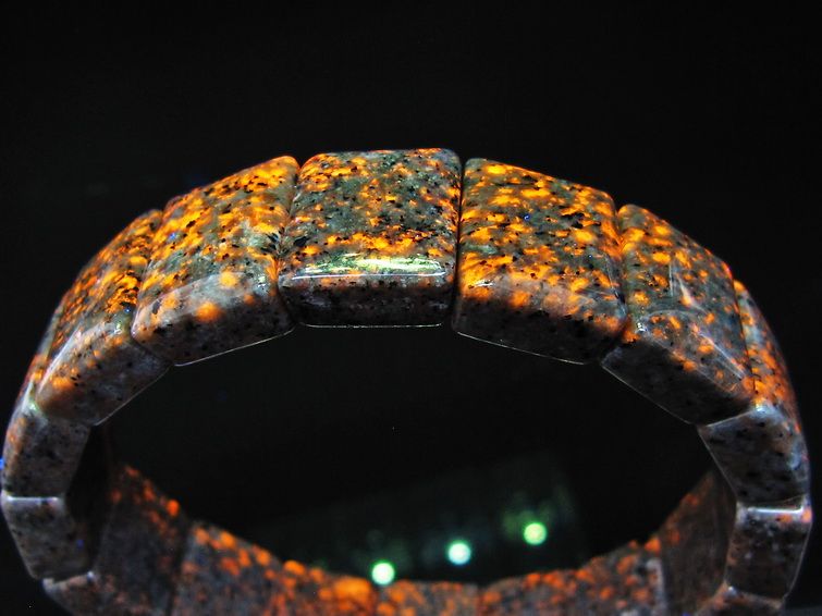 ユーパーライト  バングル 