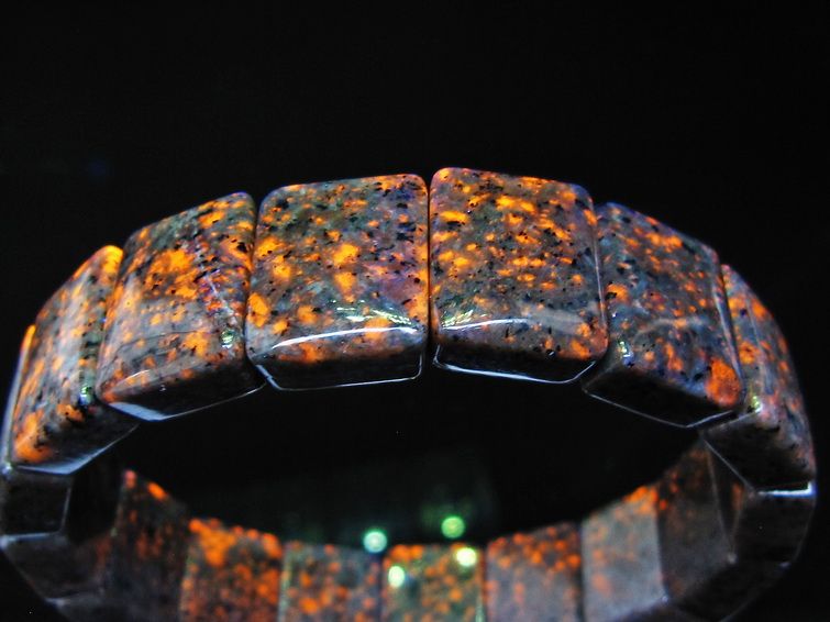 ユーパーライト  バングル 