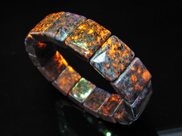 ユーパーライト  バングル 