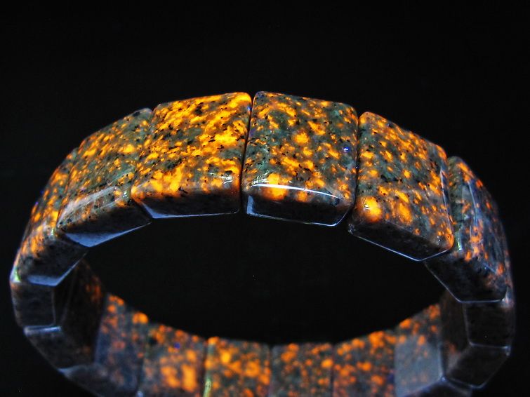 ユーパーライト  バングル 