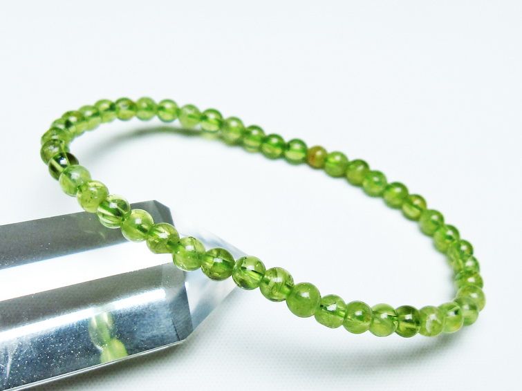 ペリドットブレスレット