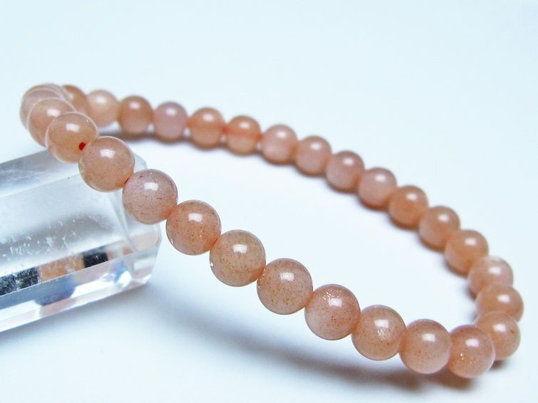 オレンジムーンストーンブレスレット