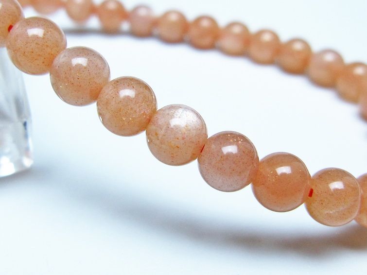 オレンジムーンストーンブレスレット