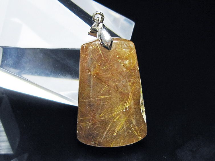 ルチルクォーツペンダント