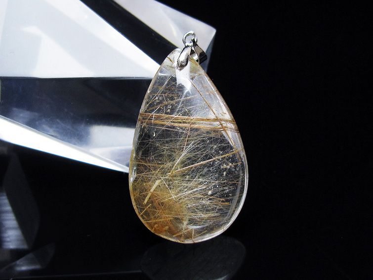 プラチナルチルクォーツペンダント