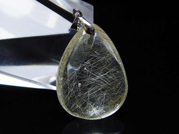 プラチナルチルクォーツペンダント