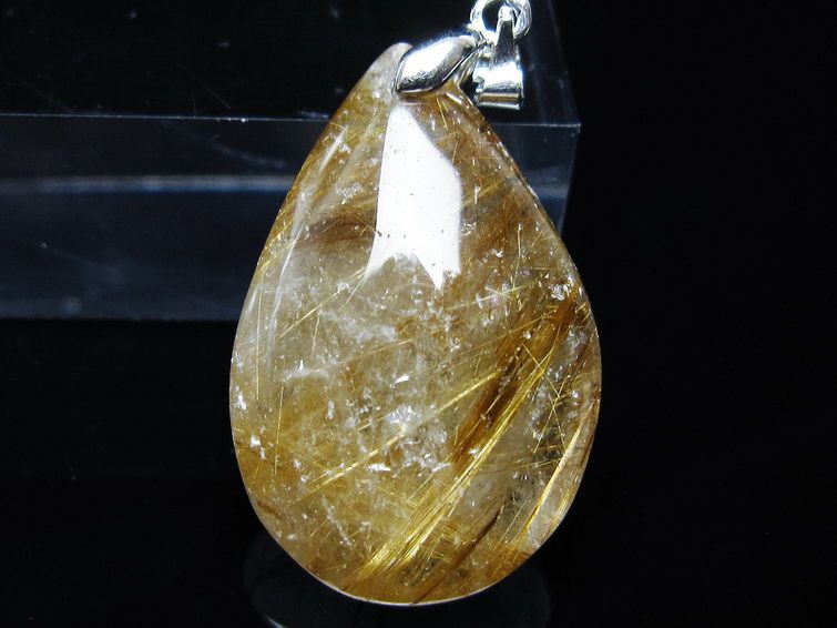 ゴールド タイチンルチルクォーツペンダント