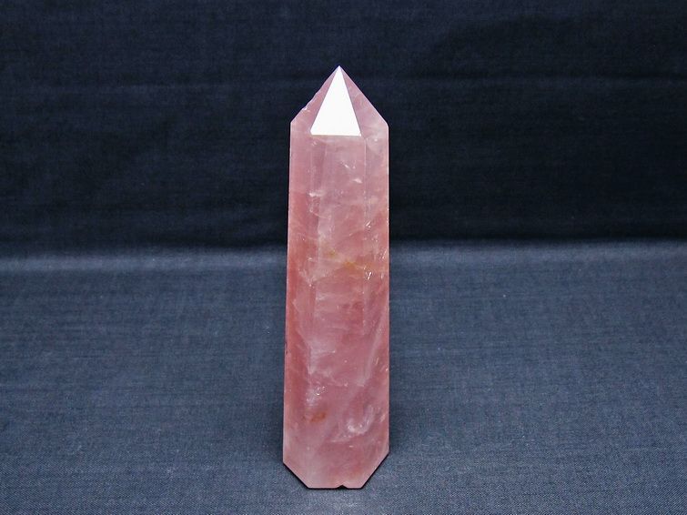 ローズクォーツ 六角柱 ポイント 置物 一点物 142-10390 : 天然石