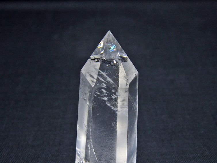 水晶 六角柱 虹入り ポイント 置物 一点物 142-11089 : 天然石