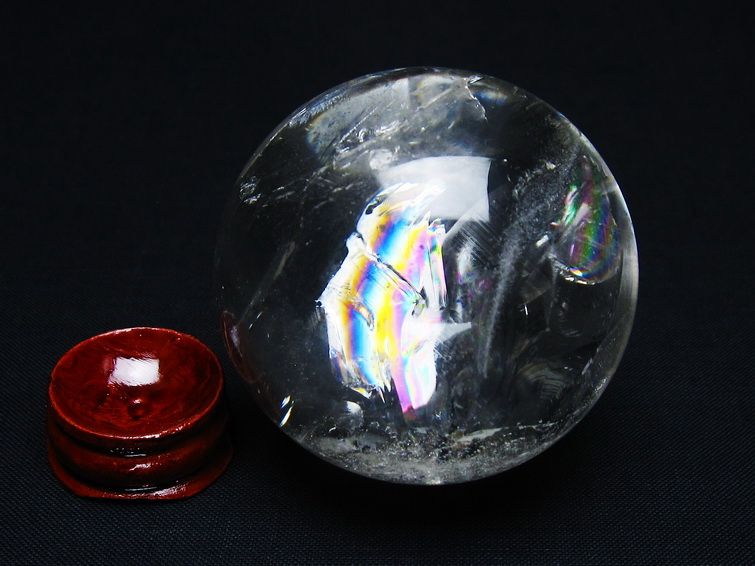 水晶 丸玉 虹入り 54mm スフィア 置物 水晶玉 一点物 送料無料 151