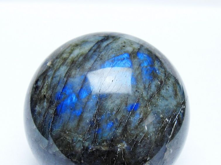 ☆ 綺麗！ラブラドライト  丸玉　63㎜　台座付き　天然石　パワーストーン！ ラブラドライト 丸玉 65mm スフィア 置物 一点物 151-9108 : 天然石