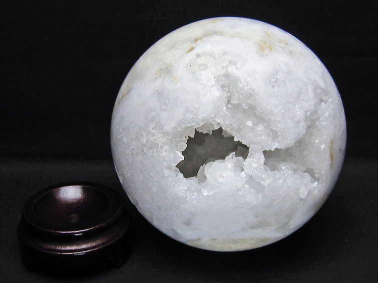 2.6Kg 水晶 笑口 丸玉 145mm ジオード 原石 置物 送料無料 一点物 161