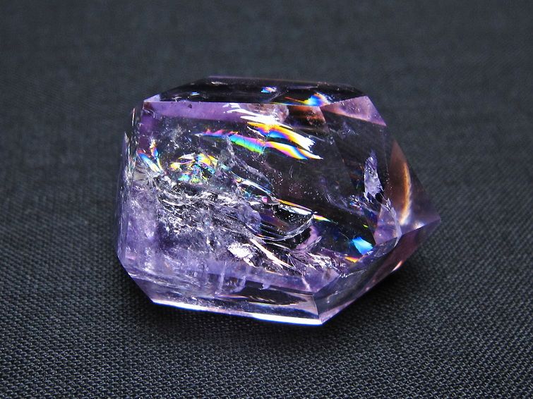 アメジスト 原石 虹入り アイリスクォーツ 一点物 171-5841 : 天然石