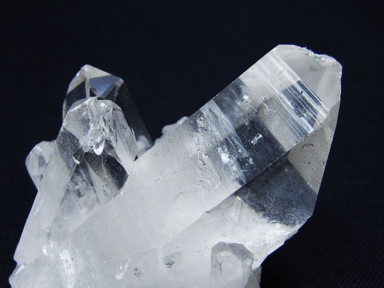 水晶 クラスター 原石 アーカンソー産 一点物 172-4131の説明 - 通販