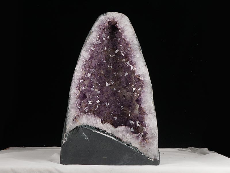 21.5Kg ᥸ ɡ ֥饸뻺 ᥸  Amethyst  ڡ 徽 ʪ 174-1497