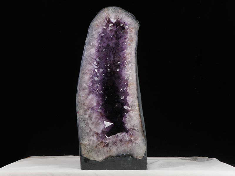 ᥸ȥɡ  27.2Kg ֥饸뻺 ᥸  Amethyst  ڡ 徽 ʪ 174-1514