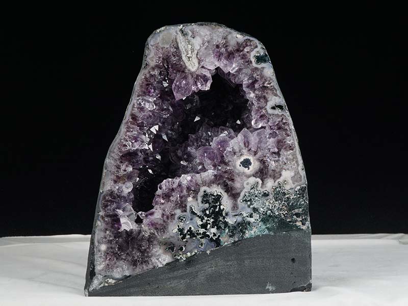 7.7Kg ᥸ȥɡ ֥饸뻺  ɡ  Amethyst ᥷ 徽 ʪ  174-1550