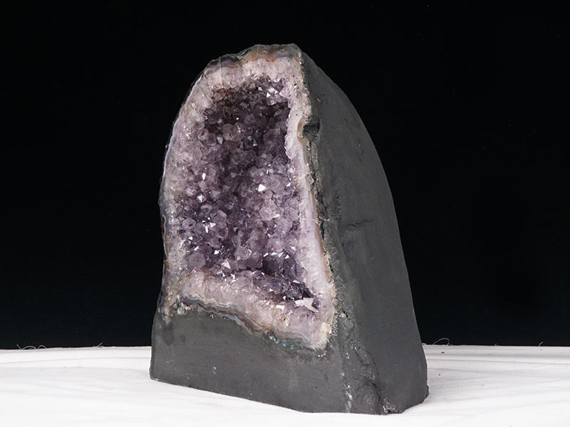 アメジストドーム 置き物 原石 約2.5kg ブラジル産 11.4Kg アメジストドーム ブラジル産 原石 置物 アメジスト ドーム