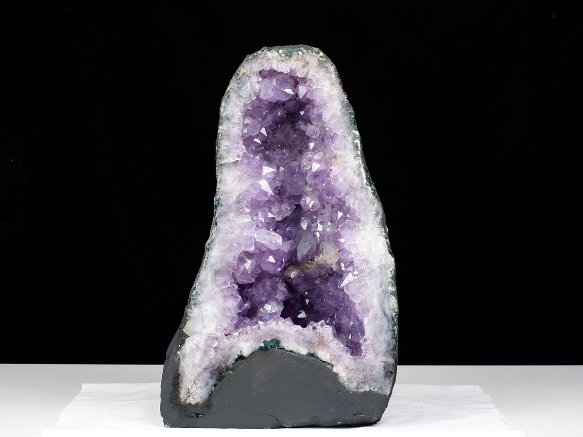 超特大　26.9キロ　特価　強運　アメジストドーム（カペラ）　原石　ブラジル産 12.4Kg アメジスト ドーム ブラジル産 アメジストドーム 原石 ジオード