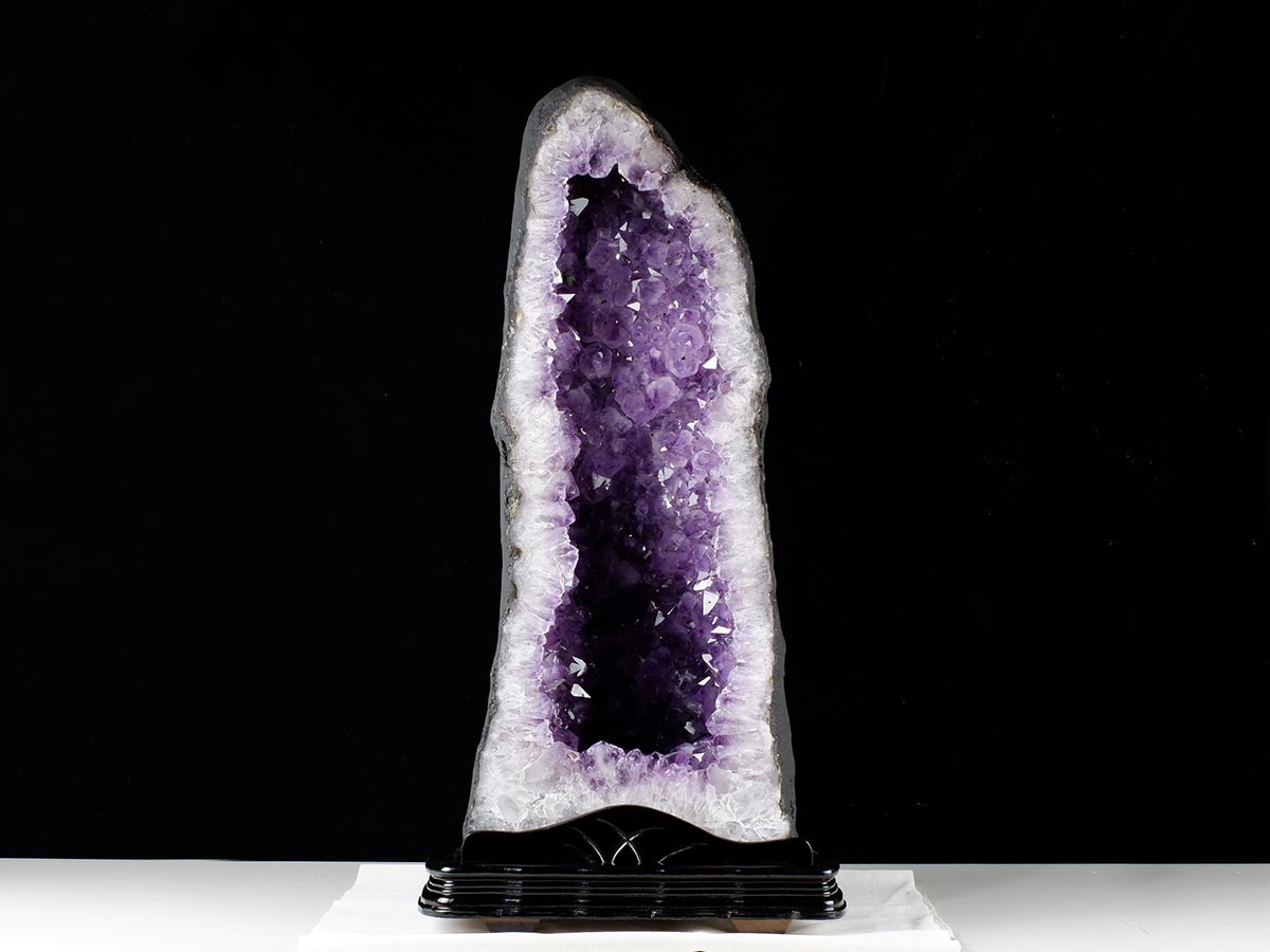 天然石アメジストのドーム　置物　台座付きG.58 高品質本物！28.9kg アメジストドーム 天然石 台座付き 宝石商 送料無料