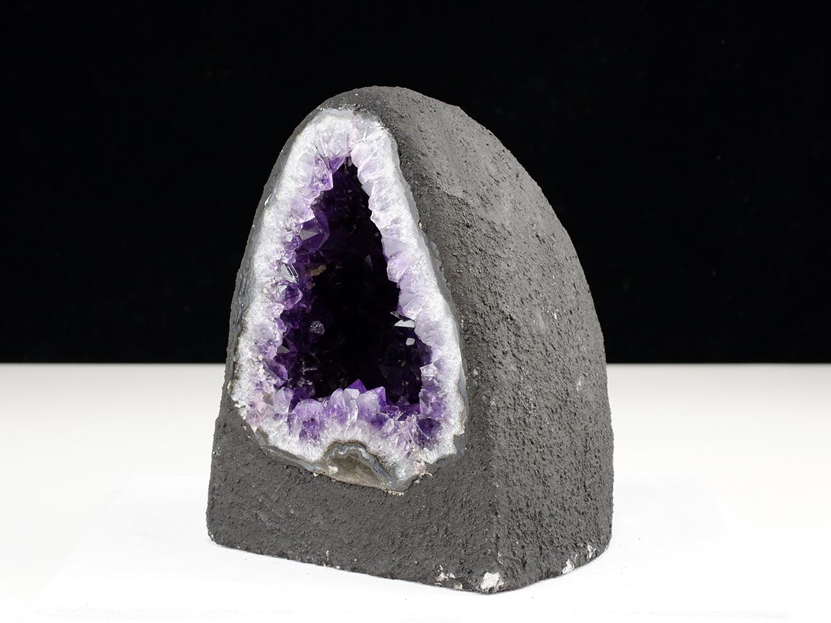 1.8Kg アメジストドーム ウルグアイ産 アメジスト ドーム ジオード