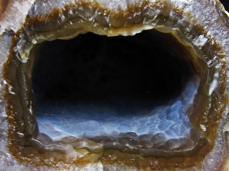 アゲート ジオード 原石 置物 台座付属 瑪瑙 メノウ 晶洞 一点物 送料