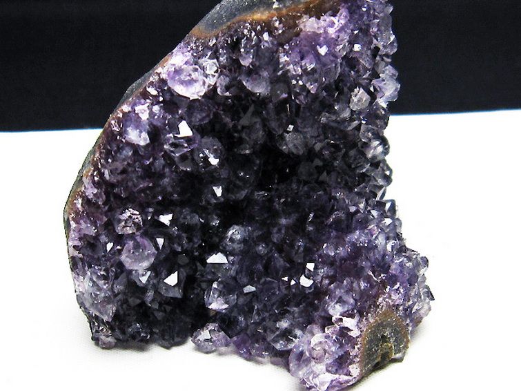 ᥸ 饹 륰 ᥷  Amethyst ʪ  182-5590