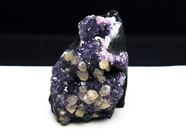 ᥸  饹 륰 ᥷ Amethyst 륵դ եȥ ַ ʪ  182-5608