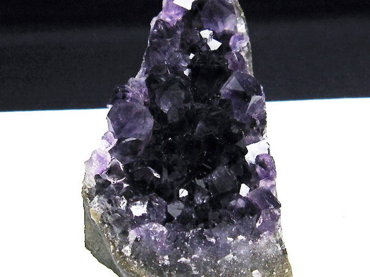 ᥸  饹 륰 ᥷ Amethyst ʪ  182-5686