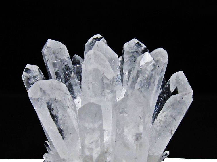 グレークラスター台座付き 水晶 クラスター 原石 台座付属 一点物 送料無料 182-8355 : 天然石