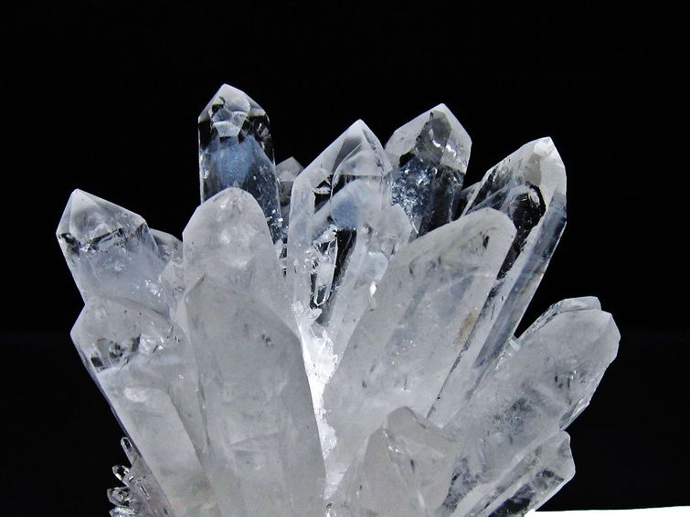 水晶 クラスター 原石 台座付属 一点物 送料無料 182-8357 : 天然石