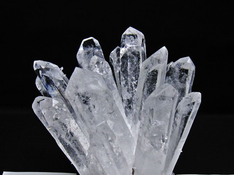 1.1Kg 水晶 クラスター 原石 台座付属 一点物 送料無料 182-8364