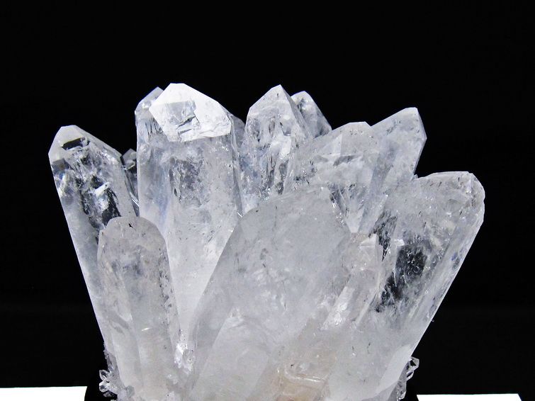 1.3Kg 水晶 クラスター 原石 台座付属 一点物 送料無料 182-8369