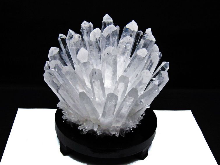 1.2Kg 水晶 クラスター 原石 台座付属 一点物 送料無料 182-8387