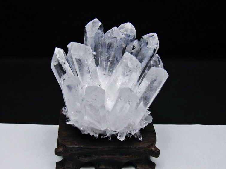 水晶 クラスター 原石 台座付属 一点物 182-8569 : 天然石