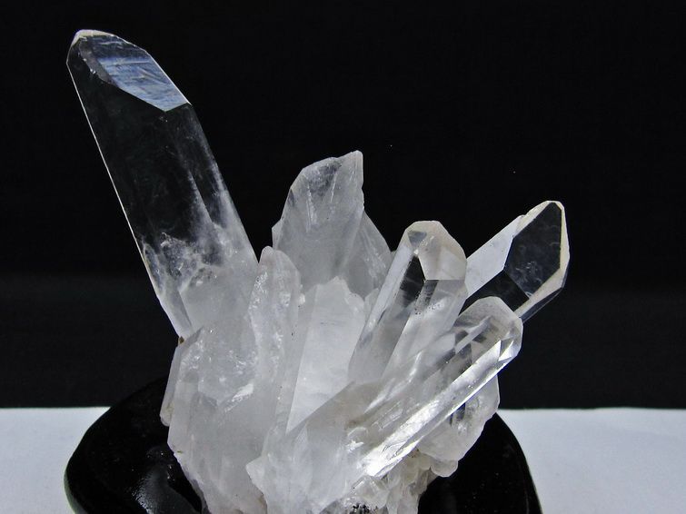 水晶 クラスター マダガスカル産 台座付き 原石 置物 パワーストーン